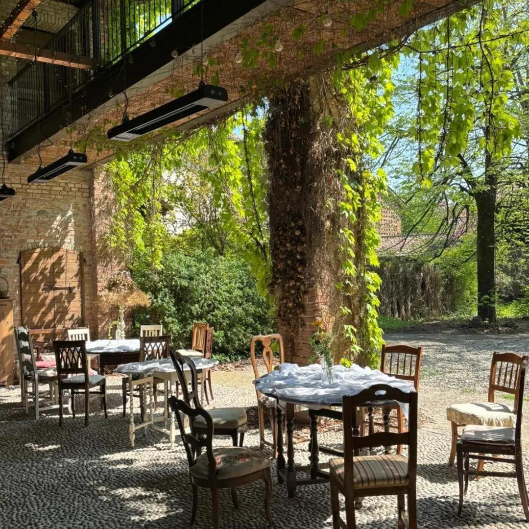 Locanda Dei Melograni Gossolengo Exterior foto