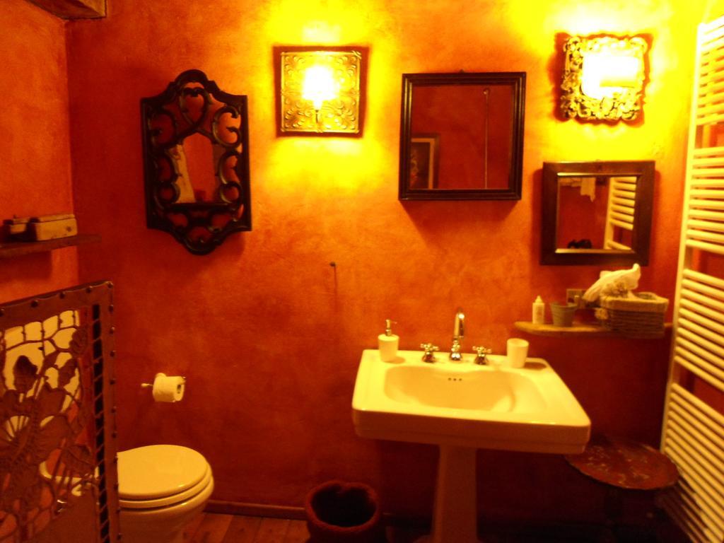 Locanda Dei Melograni Gossolengo Habitación foto