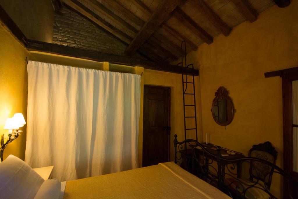 Locanda Dei Melograni Gossolengo Exterior foto