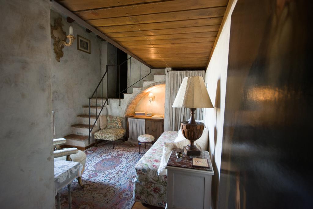 Locanda Dei Melograni Gossolengo Exterior foto